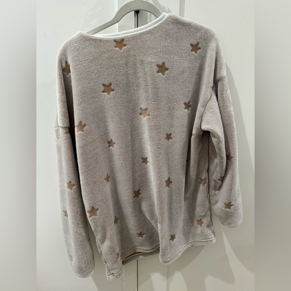 Boutique XL Soft Lounge Wear Sweatshirt. 💓 - Picture 4 of 5